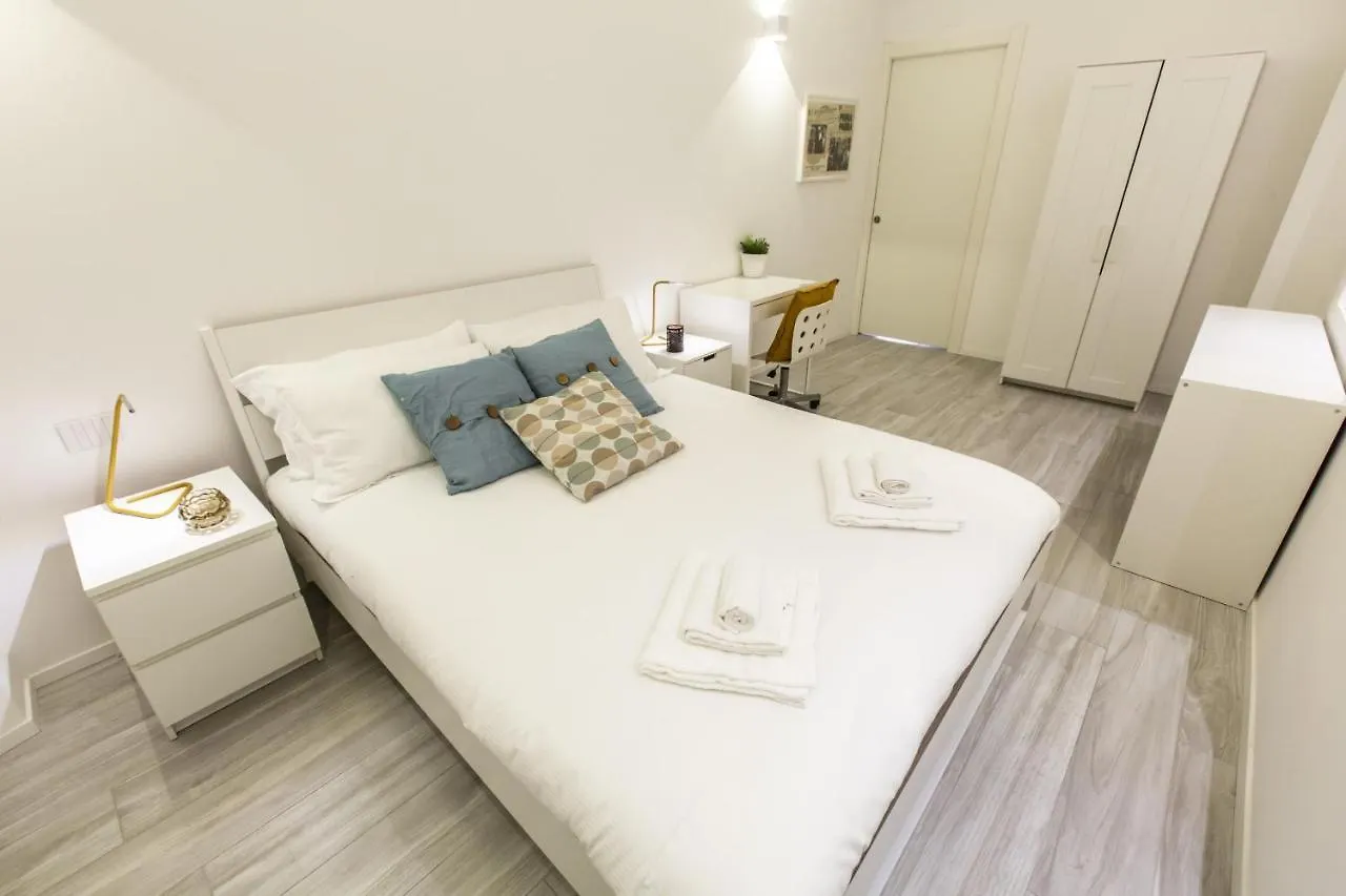 Maciachini Apartments R&R Milán